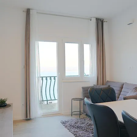 Apartament With A Parking Space Marusici, Omis - 657 Mimice